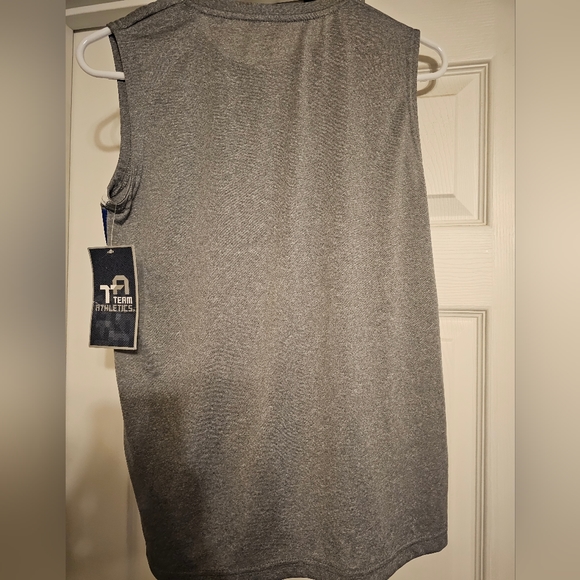 NWT Kentucky Wildcats boys tank top. Size: XL (boys 16/18) - Picture 3 of 6